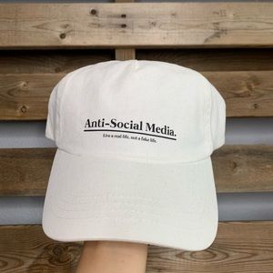 Anti-Social Media Hat